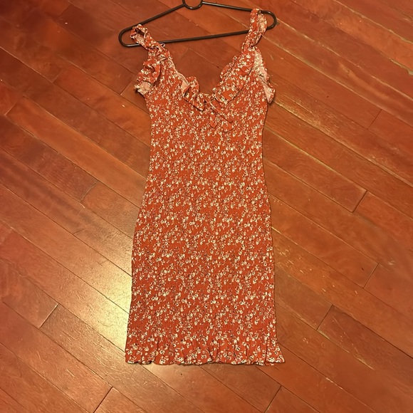 Bodycon stretchy ruffle dress - Picture 1 of 8